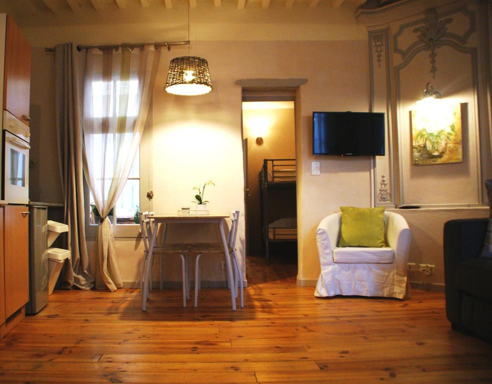 Lou Magnan Appartement LʼIsle-sur-la-Sorgue Kamer foto
